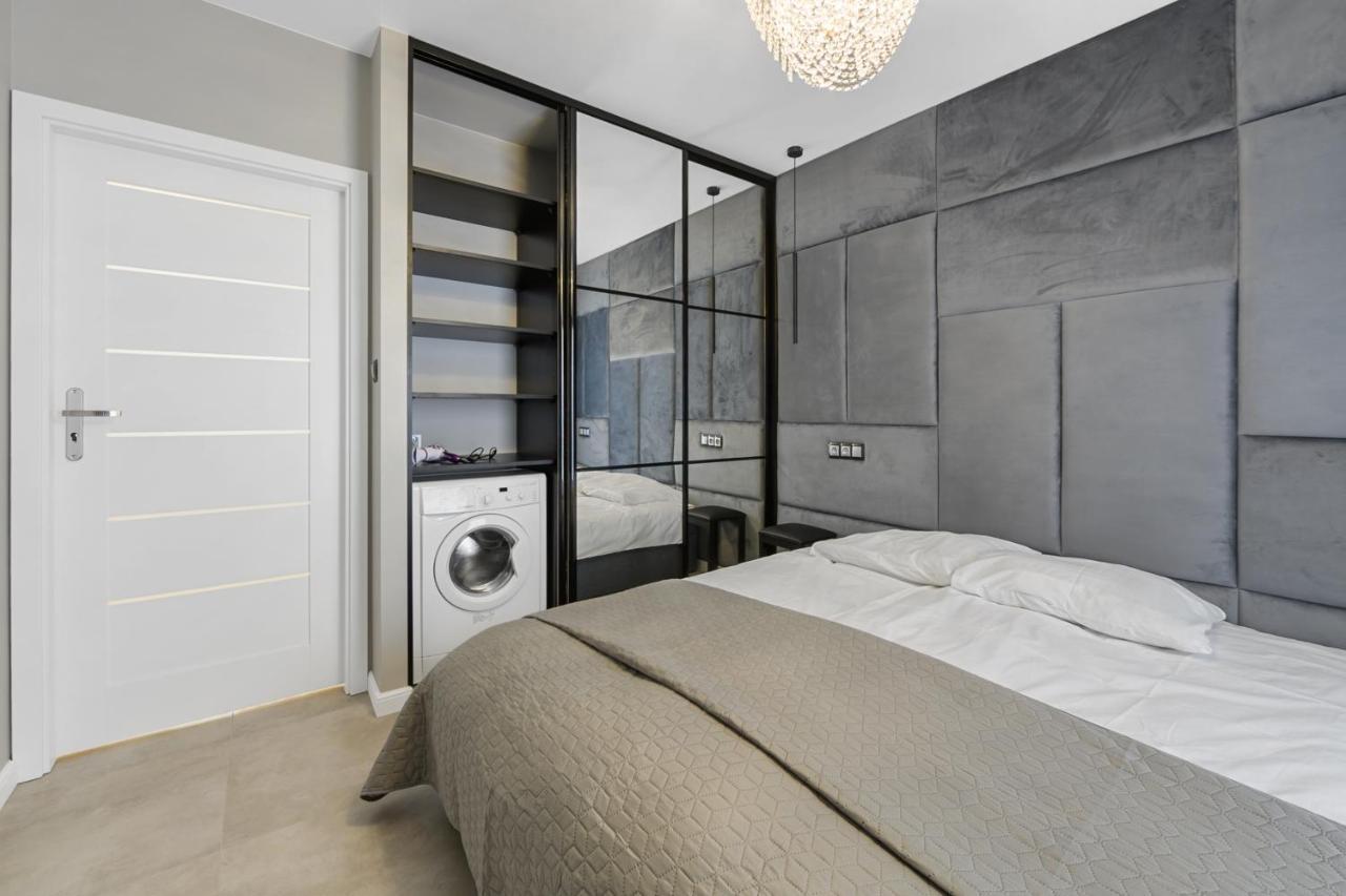 Gate Of City Centre Apartment By Pinpoint Lodz  Ngoại thất bức ảnh
